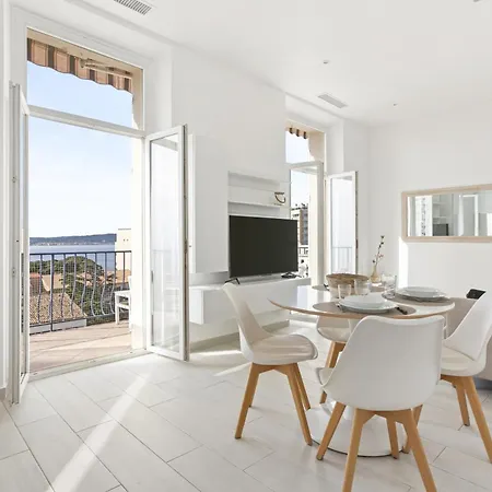 Vue 180° A St Maxime Apartment