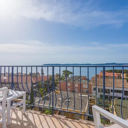 Vue 180° A St Maxime Apartman *